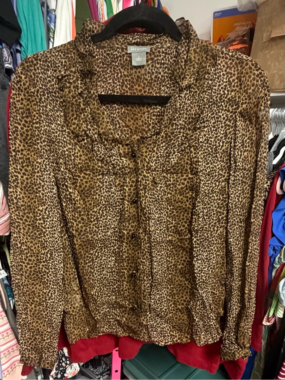 Ann Taylor women’s size 4 Animal Print Button Front Blouse Brown Ruffle Trim